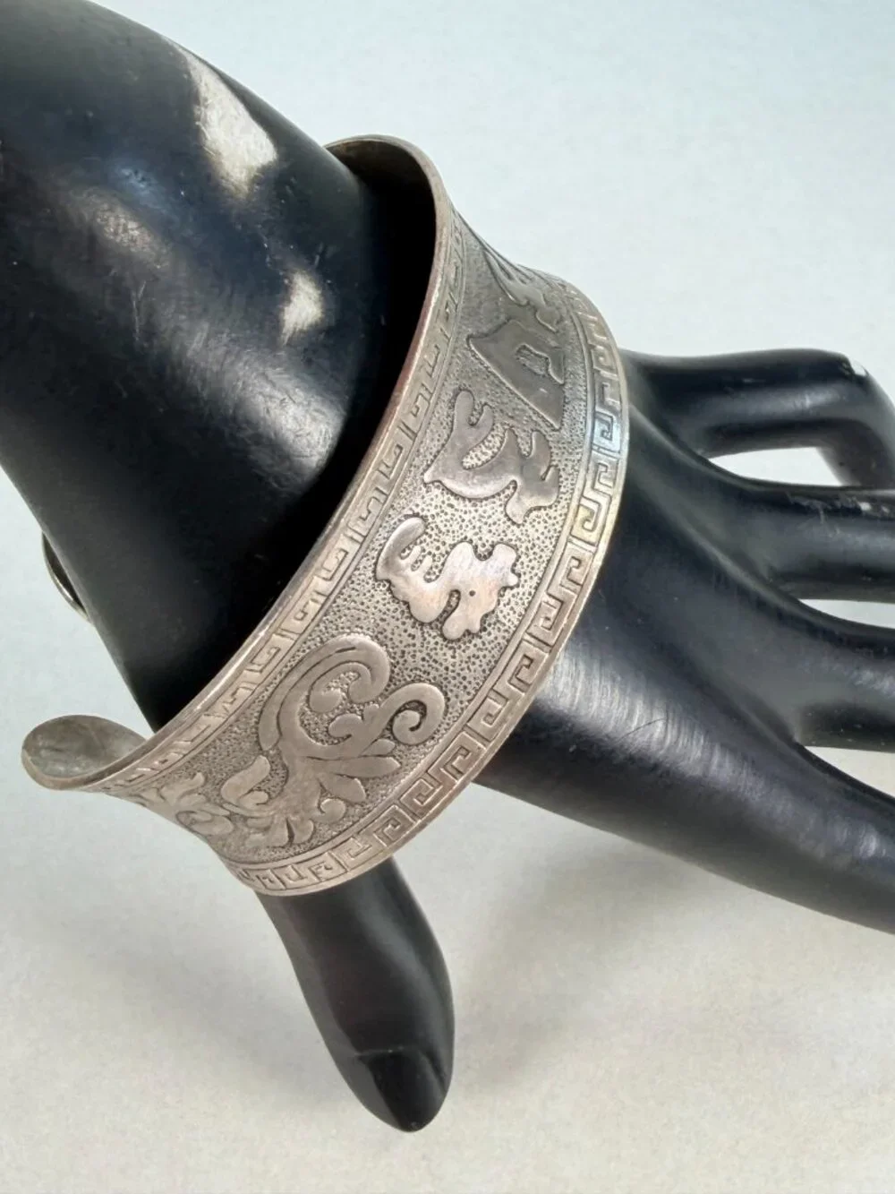 Vintage Tibetan Style Wide Cuff Bracelet Silver Tone Ethnic Tribal Boho